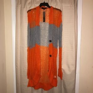 Light sweater gray and orange